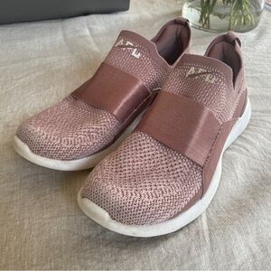 APL Techloom Bliss Slip on Sneakers